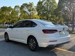 Volkswagen Lavida 1.5L Automatic Comfort - ფოტო 10