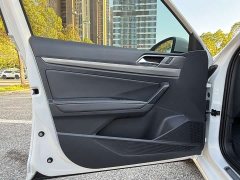 Volkswagen Lavida 1.5L Automatic Comfort - ფოტო 14