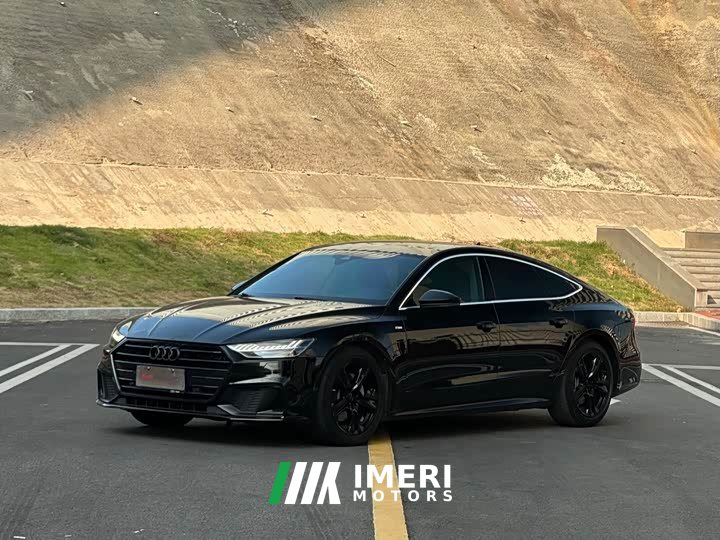 Audi A7 40 TFSI Luxury - ავტომობილი ჩინეთიდან