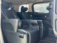 Toyota Vellfire Crown Hybrid 2.5L HV Luxury Edition - photo 10