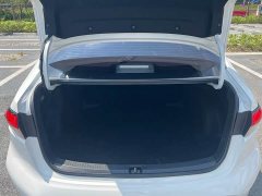 Toyota Corolla 2022 Hybrid 1.8H E-CVT Luxury - ფოტო 8