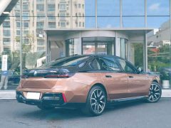 BMW i7 M70L 2023 M70L - ფოტო 5