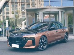 BMW i7 M70L 2023 M70L - ფოტო 7