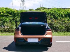 BMW i7 M70L 2023 M70L - ფოტო 8