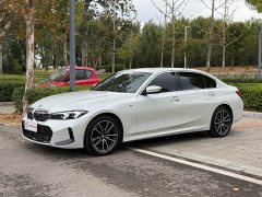 BMW 3 Series 325Li M Sport Package - ფოტო 1