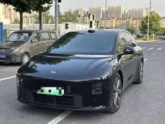 Li Auto i6 Four-Wheel Drive Standard Edition - ფოტო 1