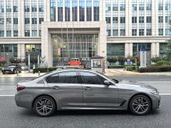 BMW 5 Series (Imported) 525i M Sport Package - ფოტო 5