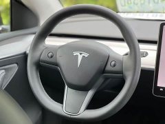 Tesla Model Y Rear-Wheel Drive - ფოტო 15
