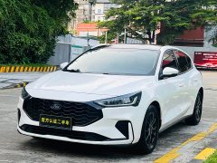 Ford Focus Hatchback EcoBoost 180 Automatic Sport Edition - ფოტო 1