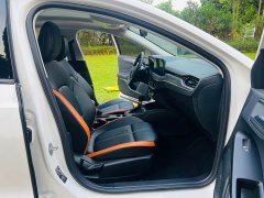 Ford Focus Hatchback EcoBoost 180 Automatic Sport Edition - ფოტო 10