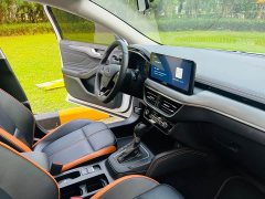 Ford Focus Hatchback EcoBoost 180 Automatic Sport Edition - ფოტო 12