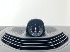 Porsche Taycan - ფოტო 10