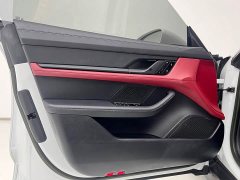 Porsche Taycan - ფოტო 11