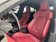 Porsche Taycan - ფოტო 13