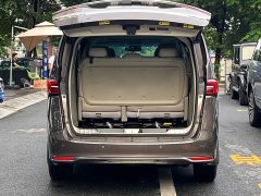Buick GL8 Land Official Business Class 652T Comfort Edition - ფოტო 5
