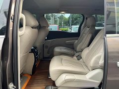 Buick GL8 Land Official Business Class 652T Comfort Edition - ფოტო 8