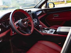 Bentley Bentayga 4.0T V8 Long Wheelbase - ფოტო 7