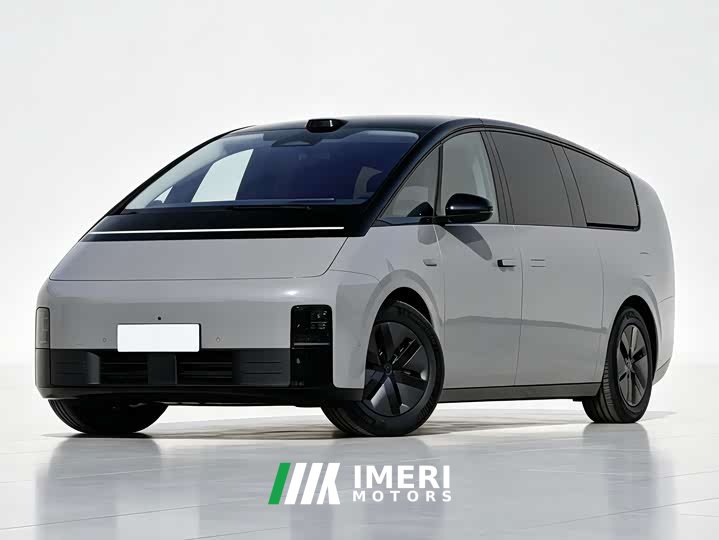 Li Auto MEGA Home Family Edition