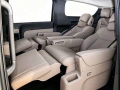 Li Auto MEGA Home Family Edition - ფოტო 5