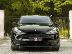 Tesla Model Y Rear-Wheel Drive - ფოტო 2