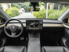 Tesla Model Y Rear-Wheel Drive - ფოტო 7