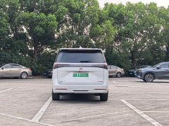 Buick GL8 New Energy Lusang Smart Comfort Edition - ფოტო 5