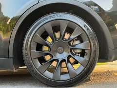 Tesla Model Y Standard Range RWD - ფოტო 5