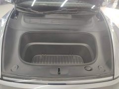 Tesla Model Y Long Range All-Wheel Drive - ფოტო 10