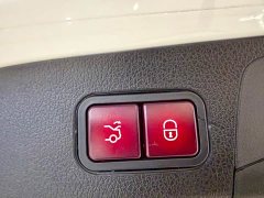 Mercedes-Benz GLA 200 - ფოტო 12