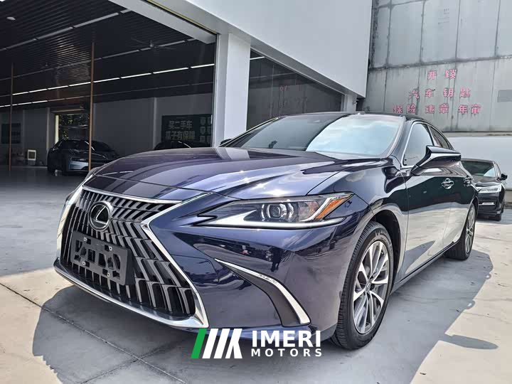 Lexus ES 2022 200 Excellence Edition - ავტომობილი ჩინეთიდან