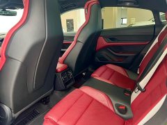 Porsche Taycan - ფოტო 12
