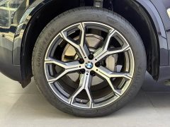 BMW X5 xDrive 30Li M Sport Luxury Night Edition Package - ფოტო 7