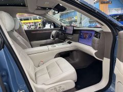 IM Motors Zhiji LS6 Pure Electric Max - ფოტო 10