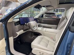 IM Motors Zhiji LS6 Pure Electric Max - ფოტო 9