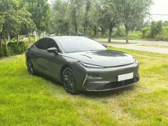 Geely Galaxy Xingyao 8 130km EM-i Premium Edition - ფოტო 3