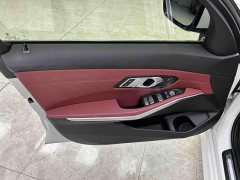 BMW 3 Series 320i M Sport Package - ფოტო 16