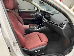 BMW 3 Series 320i M Sport Package - ფოტო 19