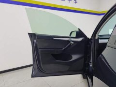 Tesla Model Y Rear-Wheel Drive - ფოტო 7