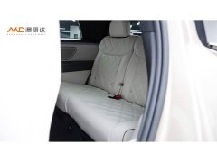 Li Auto L9 Livis - ფოტო 9
