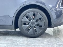 Tesla Model Y Rear-Wheel Drive - ფოტო 16