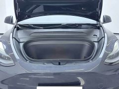 Tesla Model Y Rear-Wheel Drive - ფოტო 5