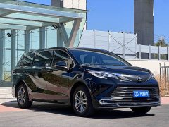 Toyota Sienna 2.5L Hybrid FWD Comfort - ფოტო 3