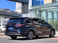 Toyota Sienna 2.5L Hybrid FWD Comfort - ფოტო 4