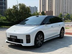 Li Auto i6 2025 Four-Wheel Drive Standard Edition - ფოტო 1
