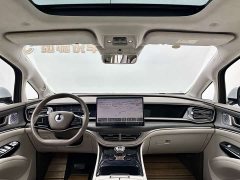Denza D9 2022 DM-i 970 AWD Flagship - ფოტო 18