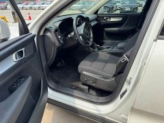Volvo XC40 T4 AWD Smart Fashion Edition - ფოტო 4