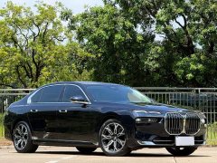 BMW 7 Series 2023 735Li Luxury Package - ფოტო 3