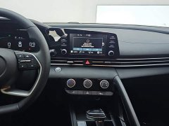 Hyundai Elantra 2023 1.5L CVT GLX Elite - ფოტო 13
