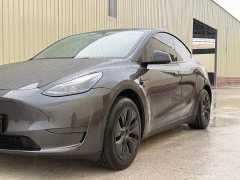 Tesla Model Y Rear-Wheel Drive - ფოტო 10