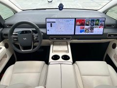 Li Auto MEGA 2025 Home Family Edition - ფოტო 13